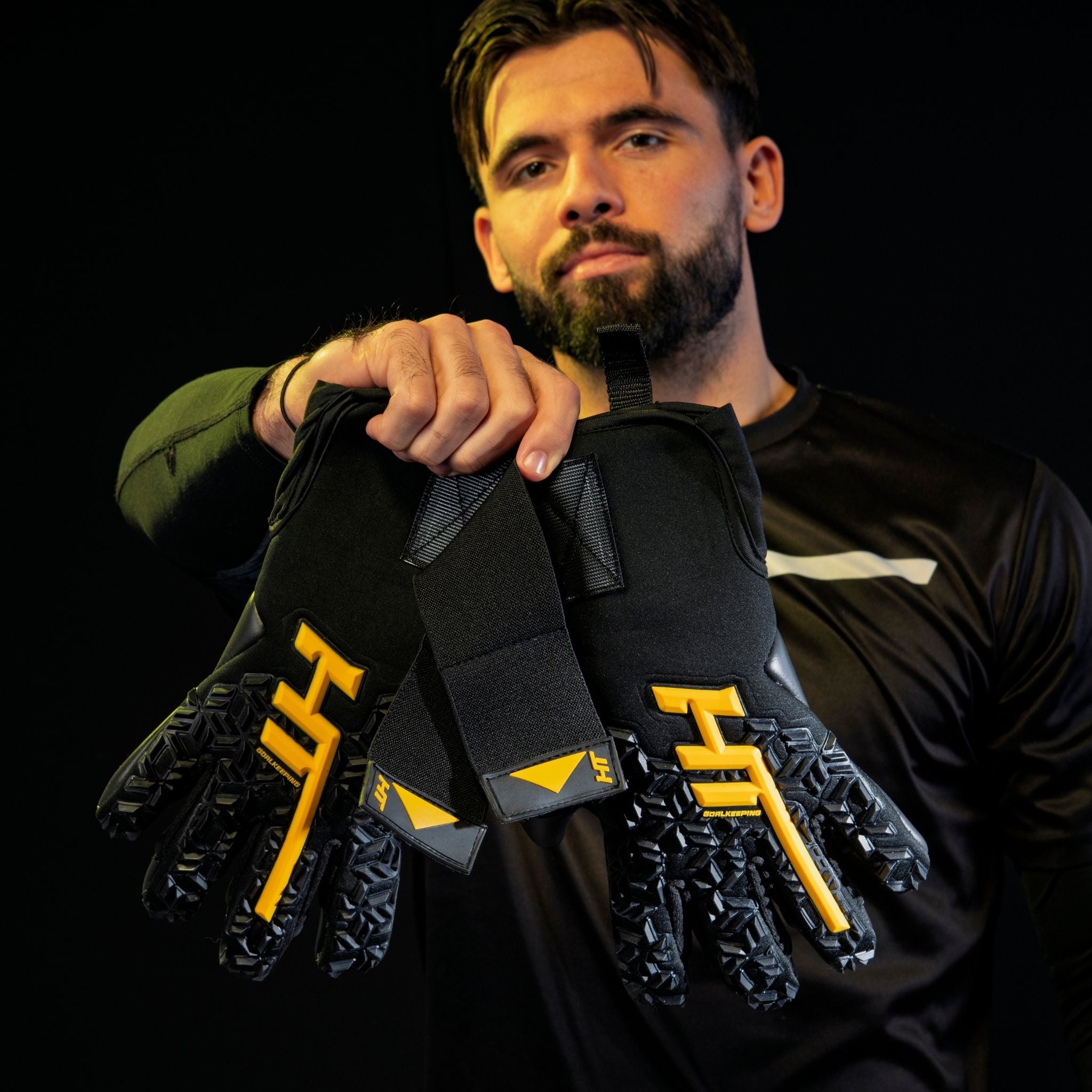 HT BZ HYBRID CUT GOALKEEPER GLOVES