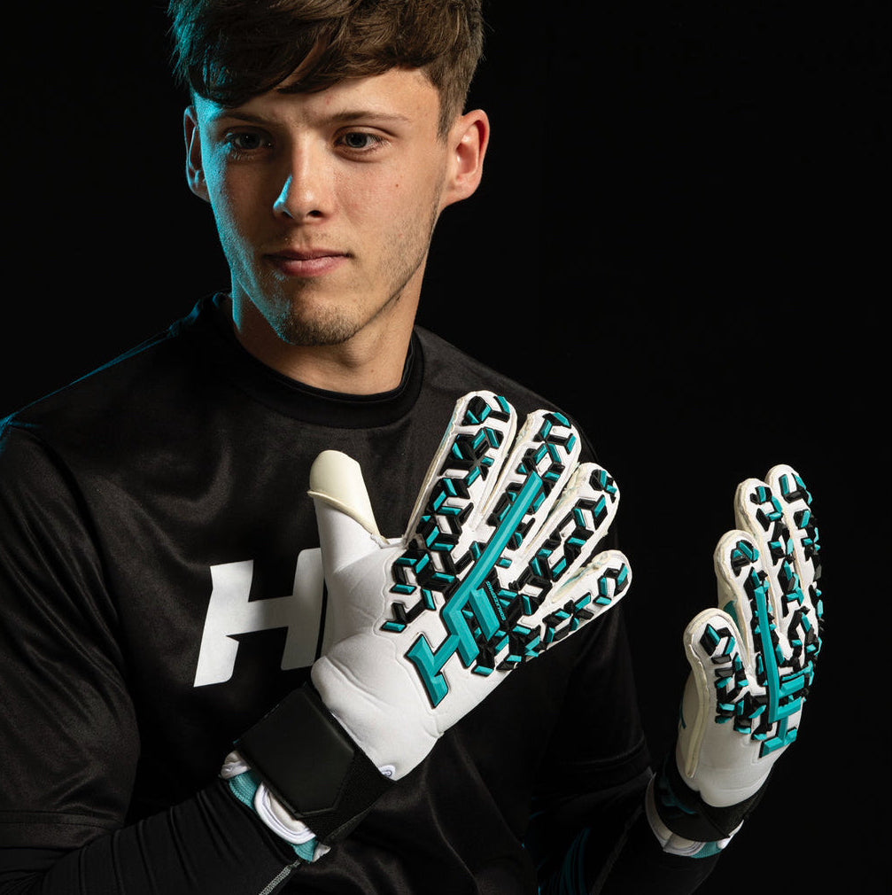 HT APEX GECKO CUT GOALKEEPER GLOVES